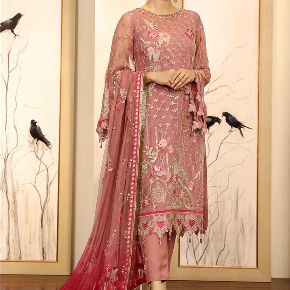 Pakistani branded party wear - Picture 2 of 3